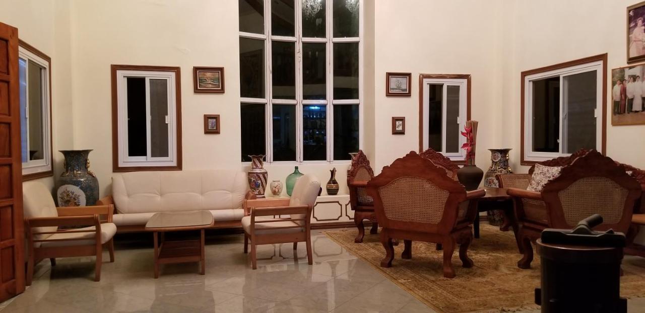 Buenavista Family Inn Tagudin Kültér fotó