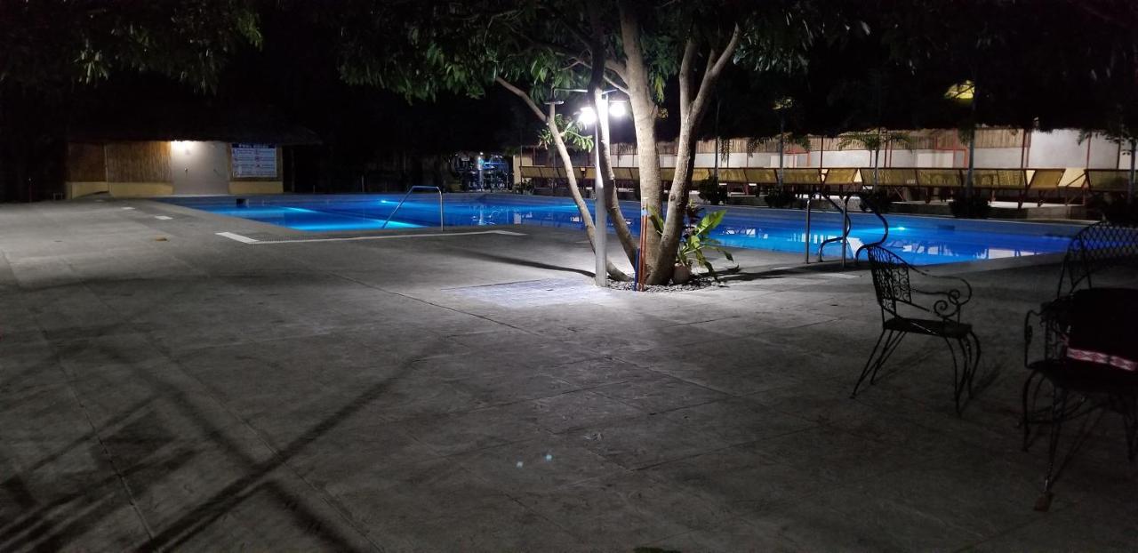 Buenavista Family Inn Tagudin Kültér fotó