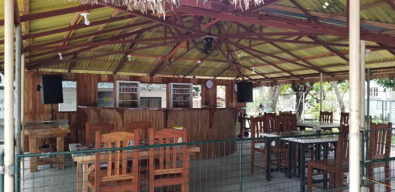 Buenavista Family Inn Tagudin Kültér fotó