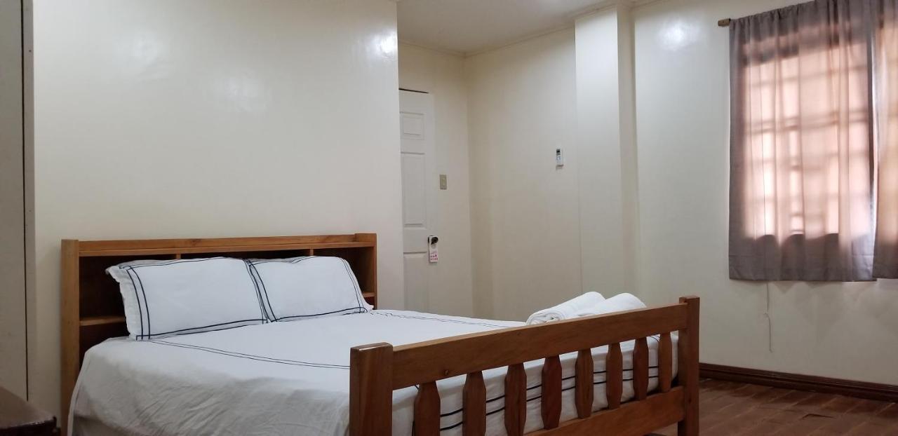 Buenavista Family Inn Tagudin Kültér fotó